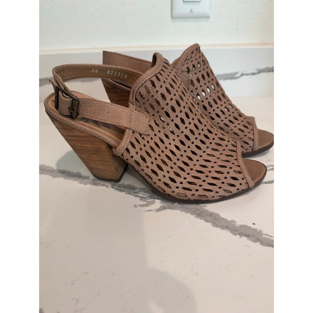 Capa de Ozono Women's Leather Heels‎ Pumps Made in Mexico Size 26 (US 9)